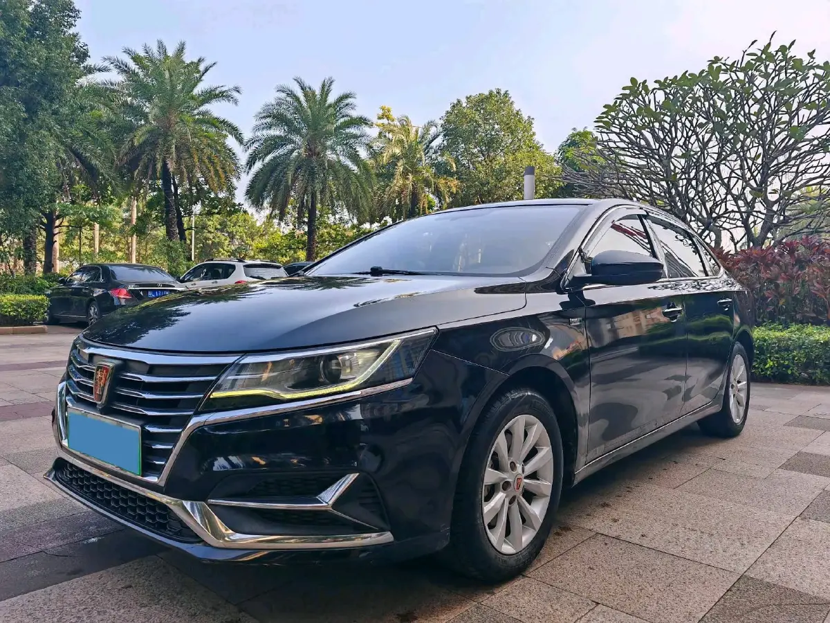 2017 Roewe i6 1.0T 125HP L3 2AT PHEV