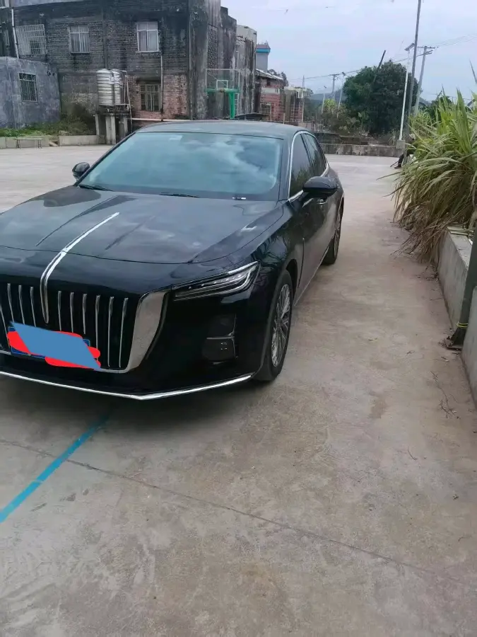 2023 HongQi H5 1.5T 169HP L4 E-CVT Hybrid