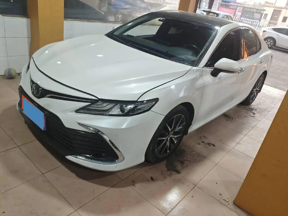 2021 Toyota Camry 2.5L 209HP L4 8AT
