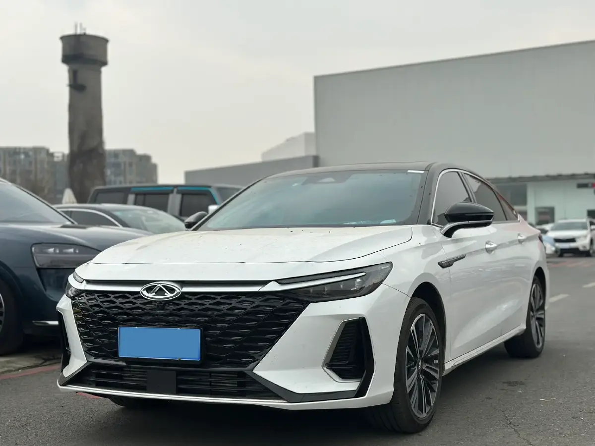 2025 Chery Arrizo 8 1.6T 197HP L4 7DCT