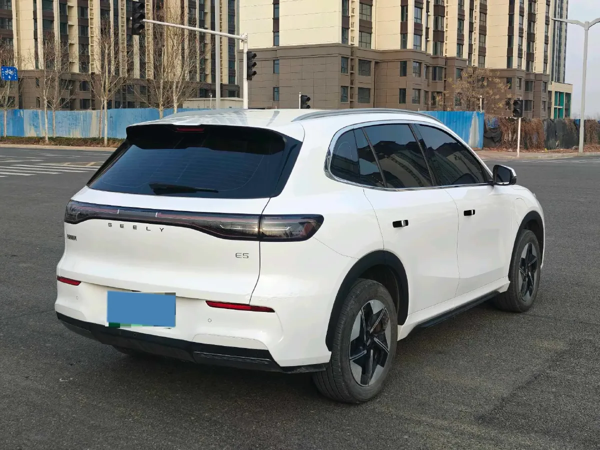 2024 LanDian E5 1.5L 110HP L4 E-CVT PHEV 17.52KWH,autocango,china used car exporter,china ev exporter,chinese used car exporter,chinese used ev exporter