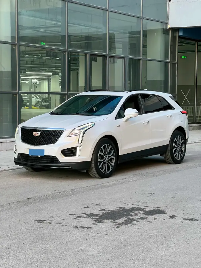 2022 Cadillac XT5 2.0T 237HP L4 9AT
