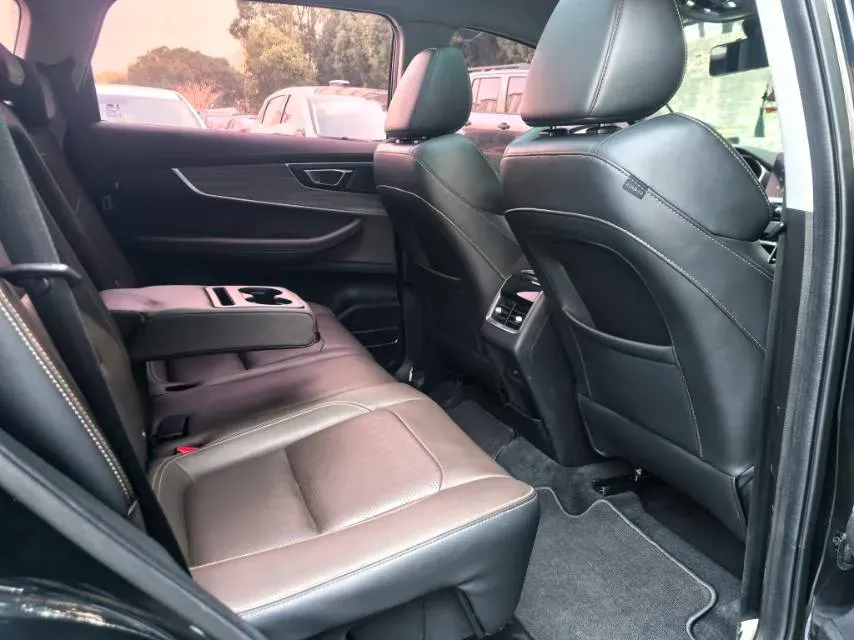 2019 Chery Tiggo 8 1.6T 197HP L4 7DCT,autocango,china used car exporter,china ev exporter,chinese used car exporter,chinese used ev exporter