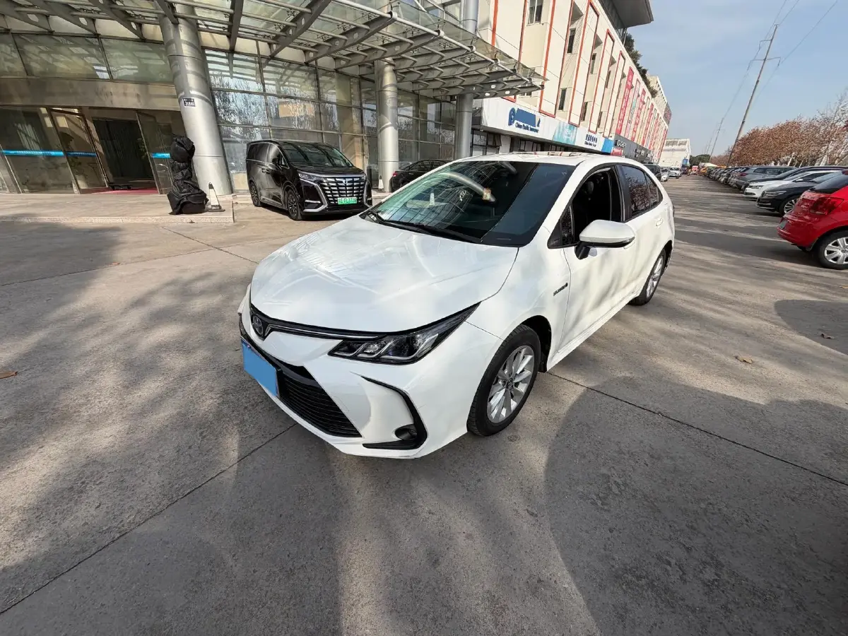 2022 Toyota Corolla 1.8L 98HP L4 E-CVT Hybrid