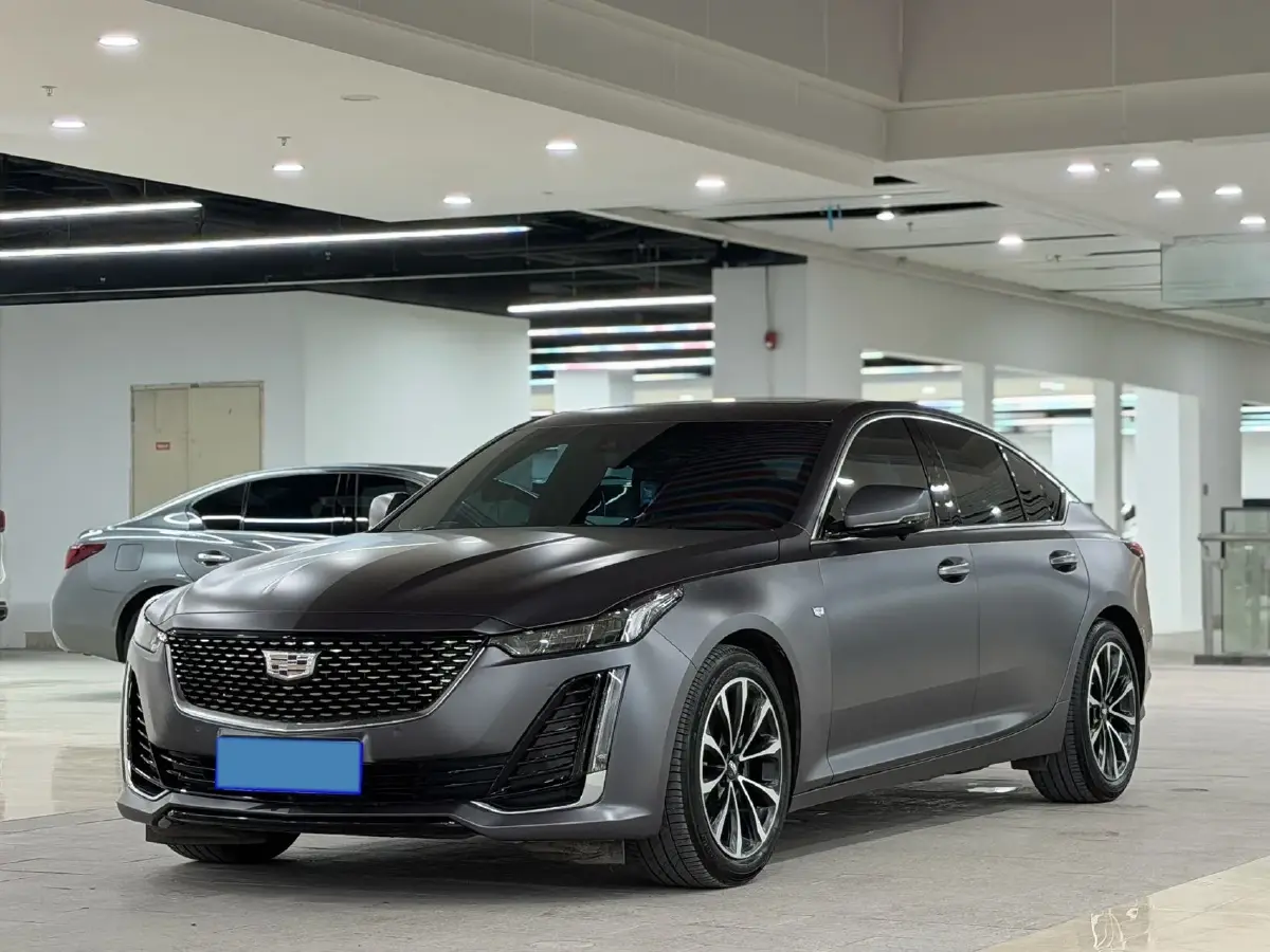 2022 Cadillac CT5 2.0T 237HP L4 10AT