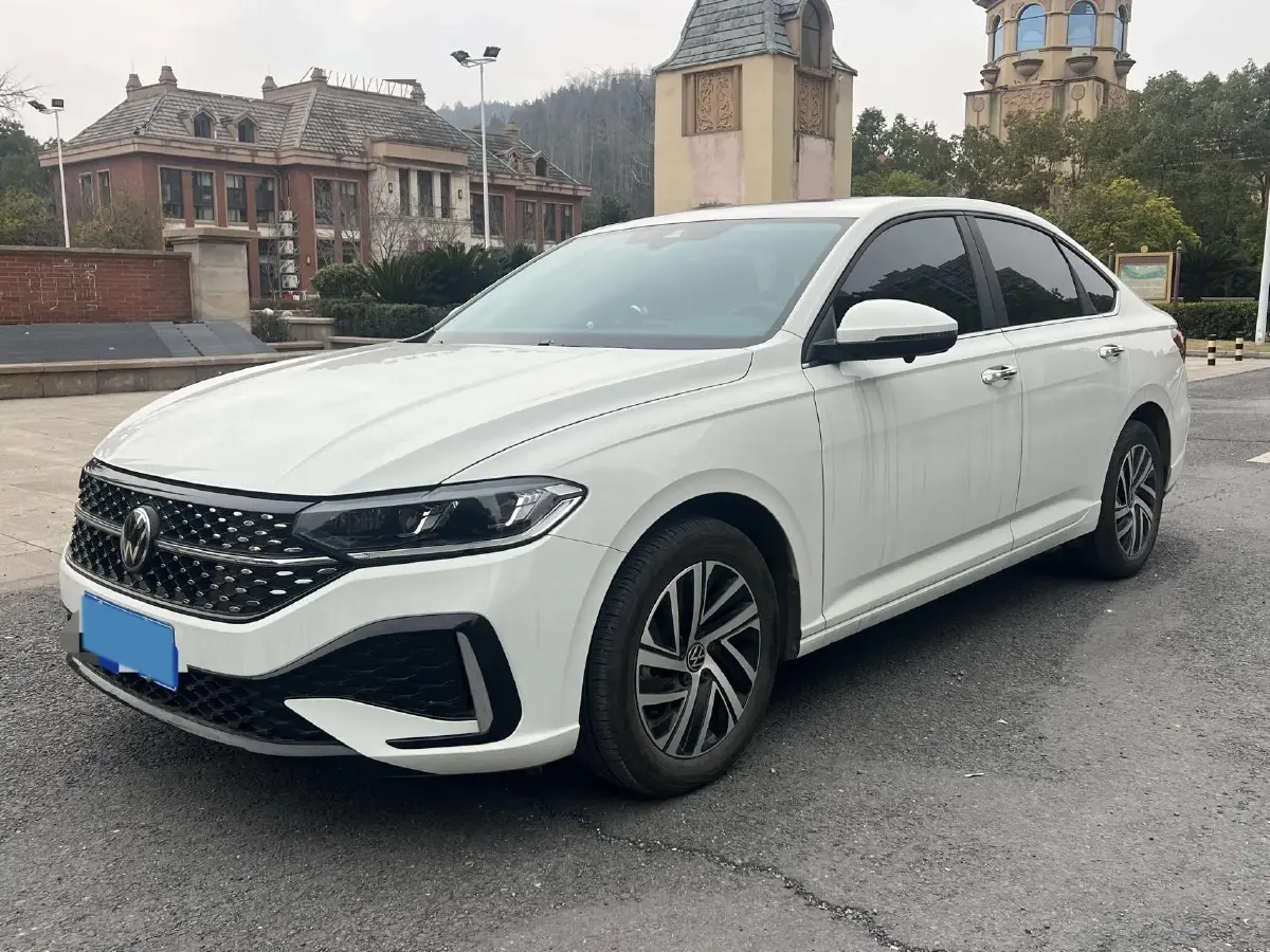 2024 Volkswagen Lavida 1.5L 110HP L4 6AT