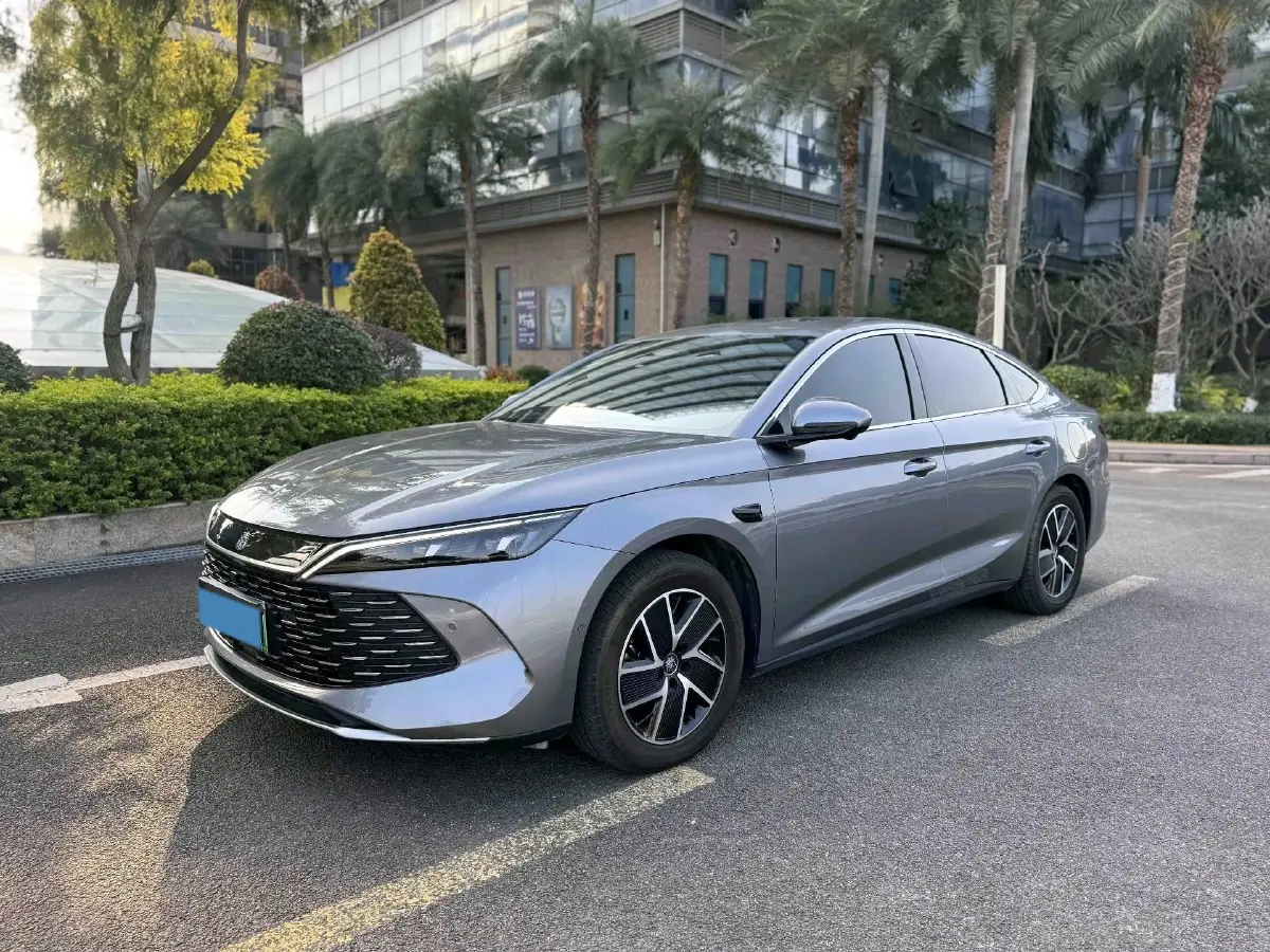 2025 BYD QinL 1.5L 101HP L4 E-CVT PHEV 15.87KWH