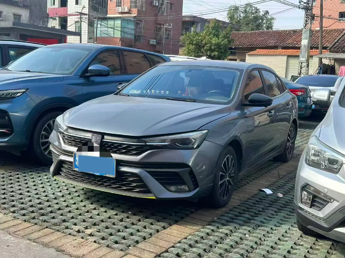 2021 Roewe i5 1.5L 120HP L4 CVT