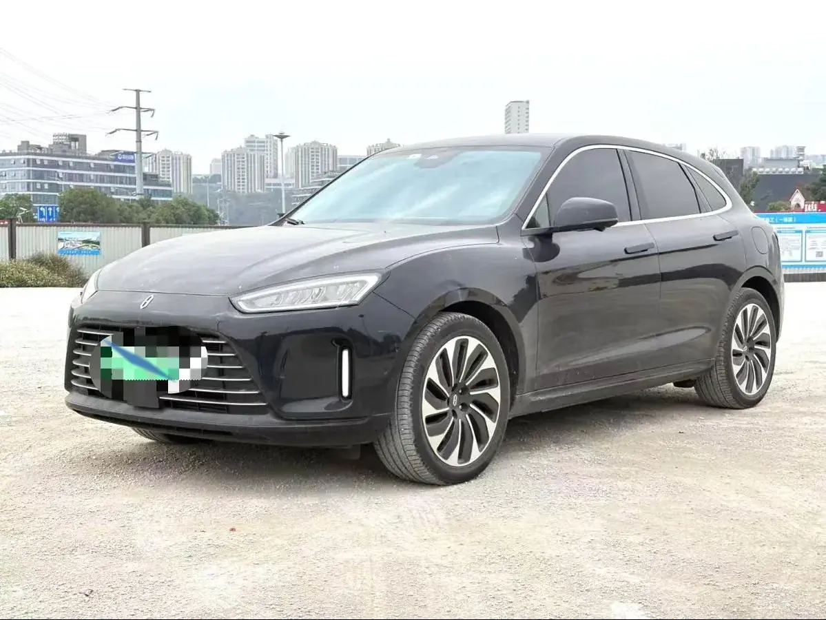 2022 Isuzu Mu-X 2.0T 220HP L4 8AT