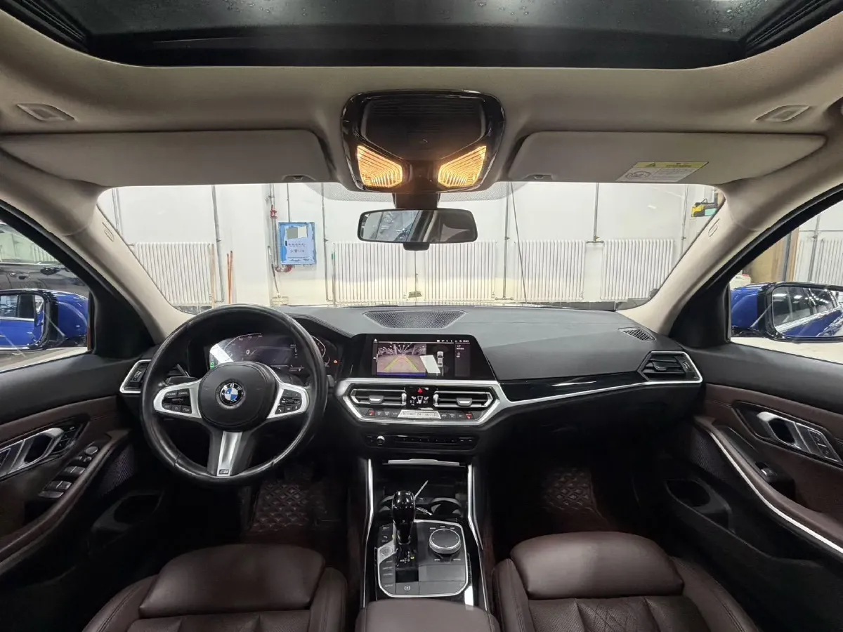 2022 BMW 3 Series 2.0T 156HP L4 8AT,autocango,china used car exporter,china ev exporter,chinese used car exporter,chinese used ev exporter