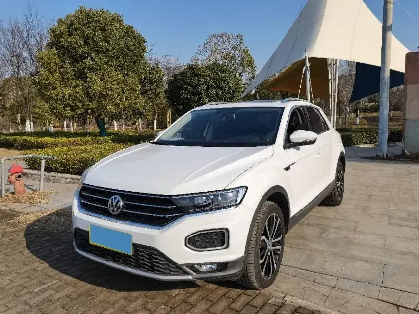 2020 Volkswagen T-Roc 1.4T 150HP L4 7DCT