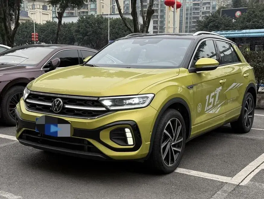 2023 Volkswagen T-Roc 1.5T 160HP L4 7DCT