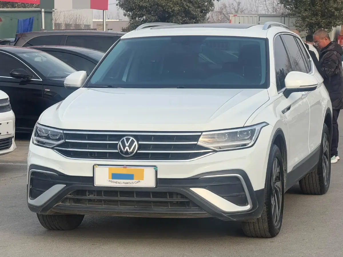 2023 Volkswagen Tiguan L 1.5T 160HP L4 7DCT