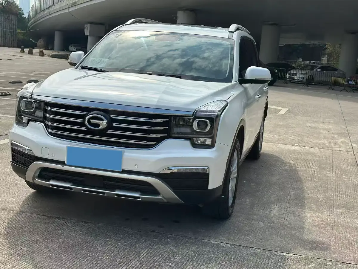 2017 GAC Trumpchi GS8 2.0T 201HP L4 6AT