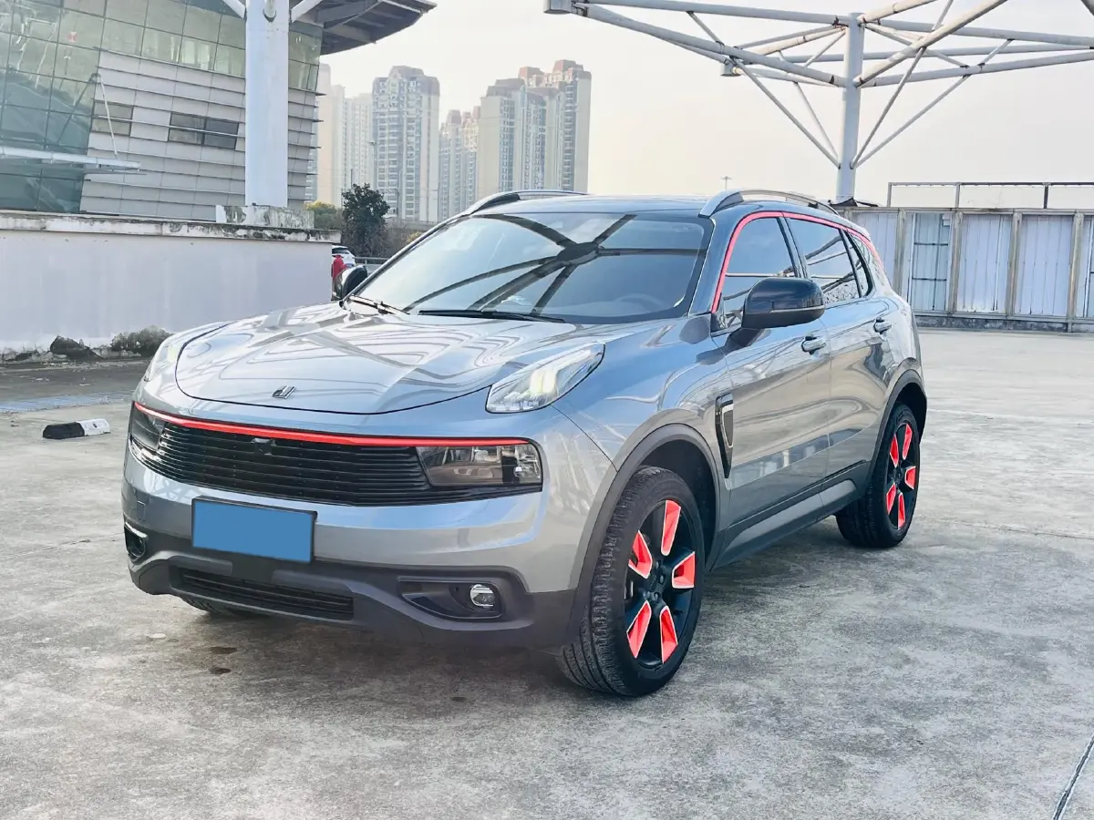 2019 LYNK&CO 01 2.0T 190HP L4 6AT