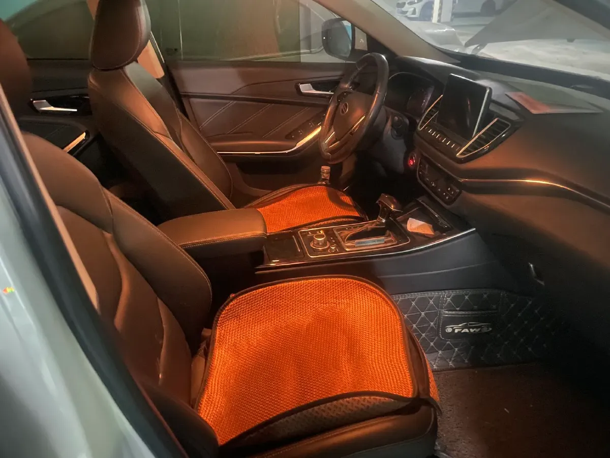 2018 FAW Senia R9 1.2T 143HP L4 7DCT,autocango,china used car exporter,china ev exporter,chinese used car exporter,chinese used ev exporter