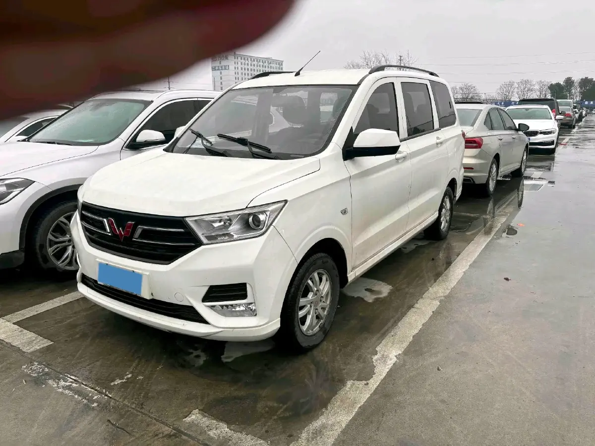 2019 WuLing HongGuang 1.5L 105HP L4 5MT