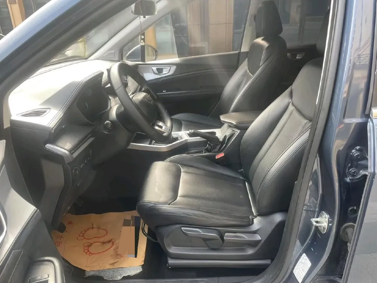 2022 WuLing ZhengChen 2.0L 136HP L4 6MT,autocango,china used car exporter,china ev exporter,chinese used car exporter,chinese used ev exporter