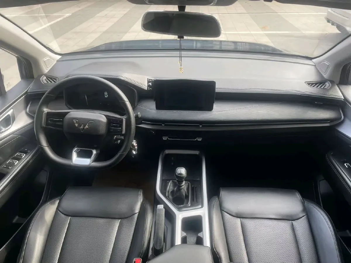 2022 WuLing ZhengChen 2.0L 136HP L4 6MT,autocango,china used car exporter,china ev exporter,chinese used car exporter,chinese used ev exporter