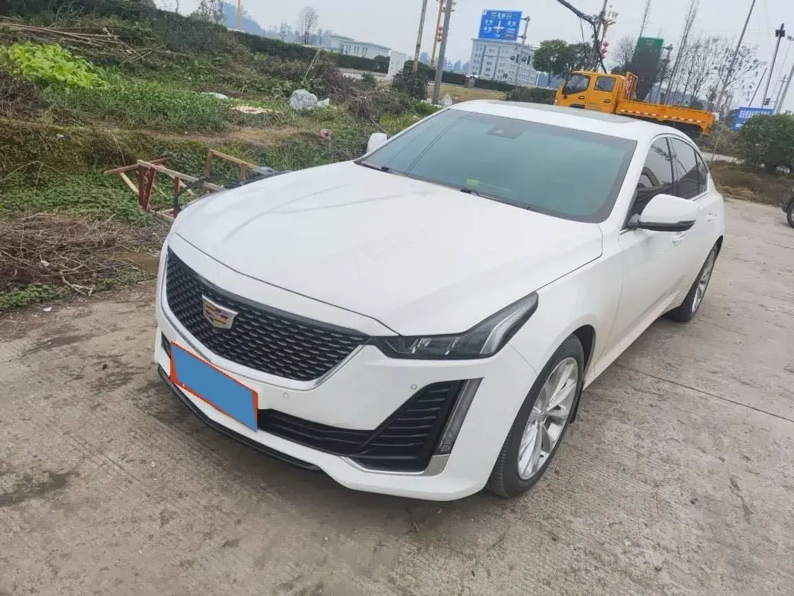 2022 Cadillac CT5 2.0T 237HP L4 10AT