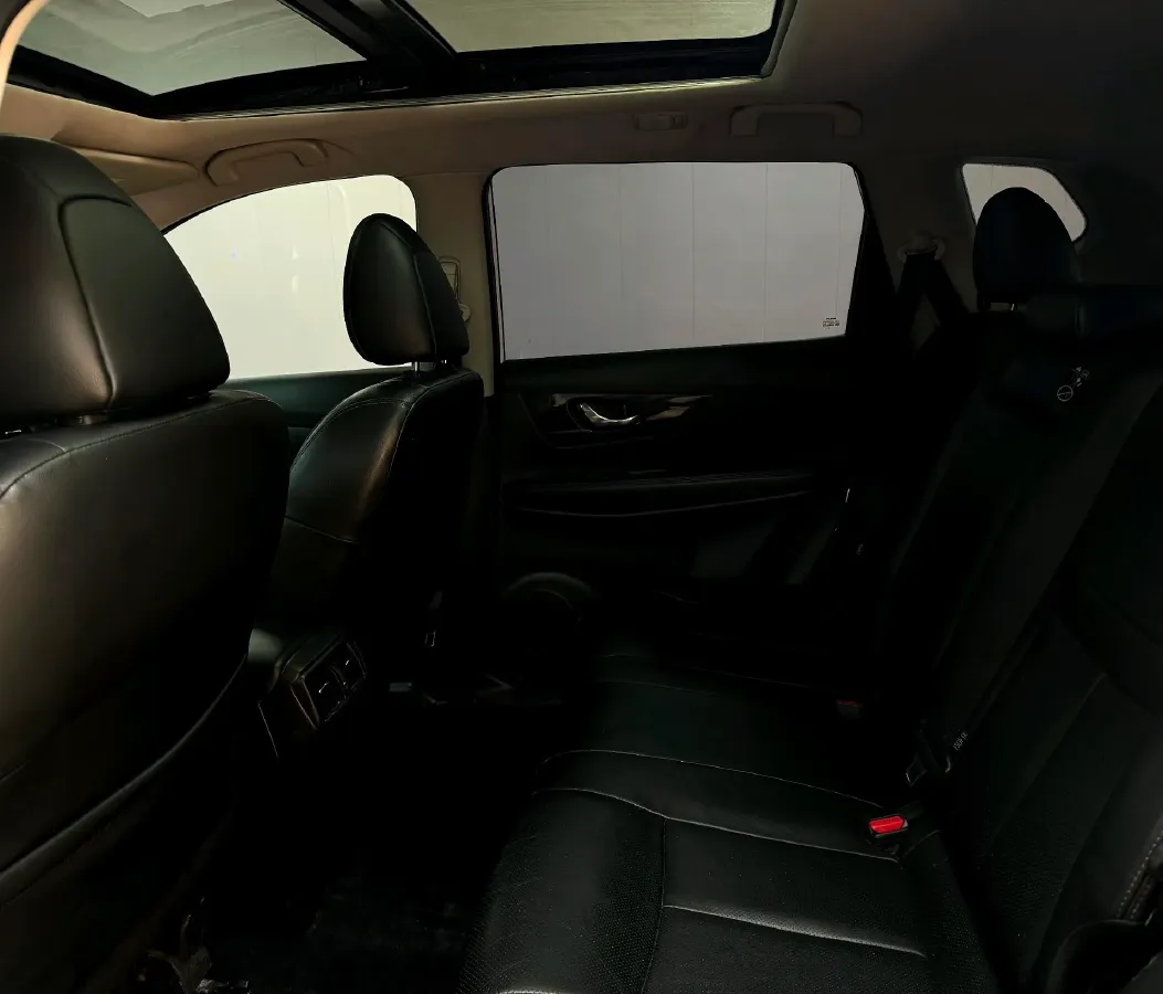 2020 Nissan X-Trail 2.0L 154HP L4 CVT,autocango,china used car exporter,china ev exporter,chinese used car exporter,chinese used ev exporter