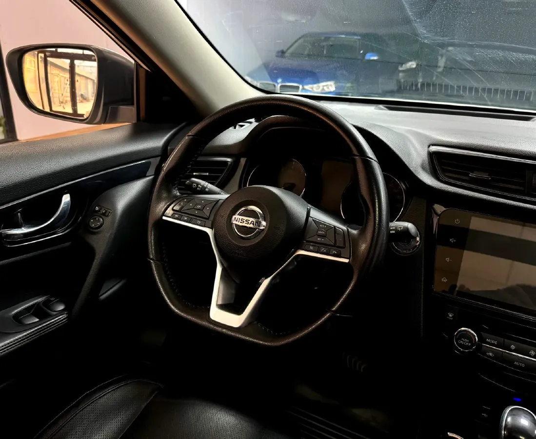 2020 Nissan X-Trail 2.0L 154HP L4 CVT,autocango,china used car exporter,china ev exporter,chinese used car exporter,chinese used ev exporter