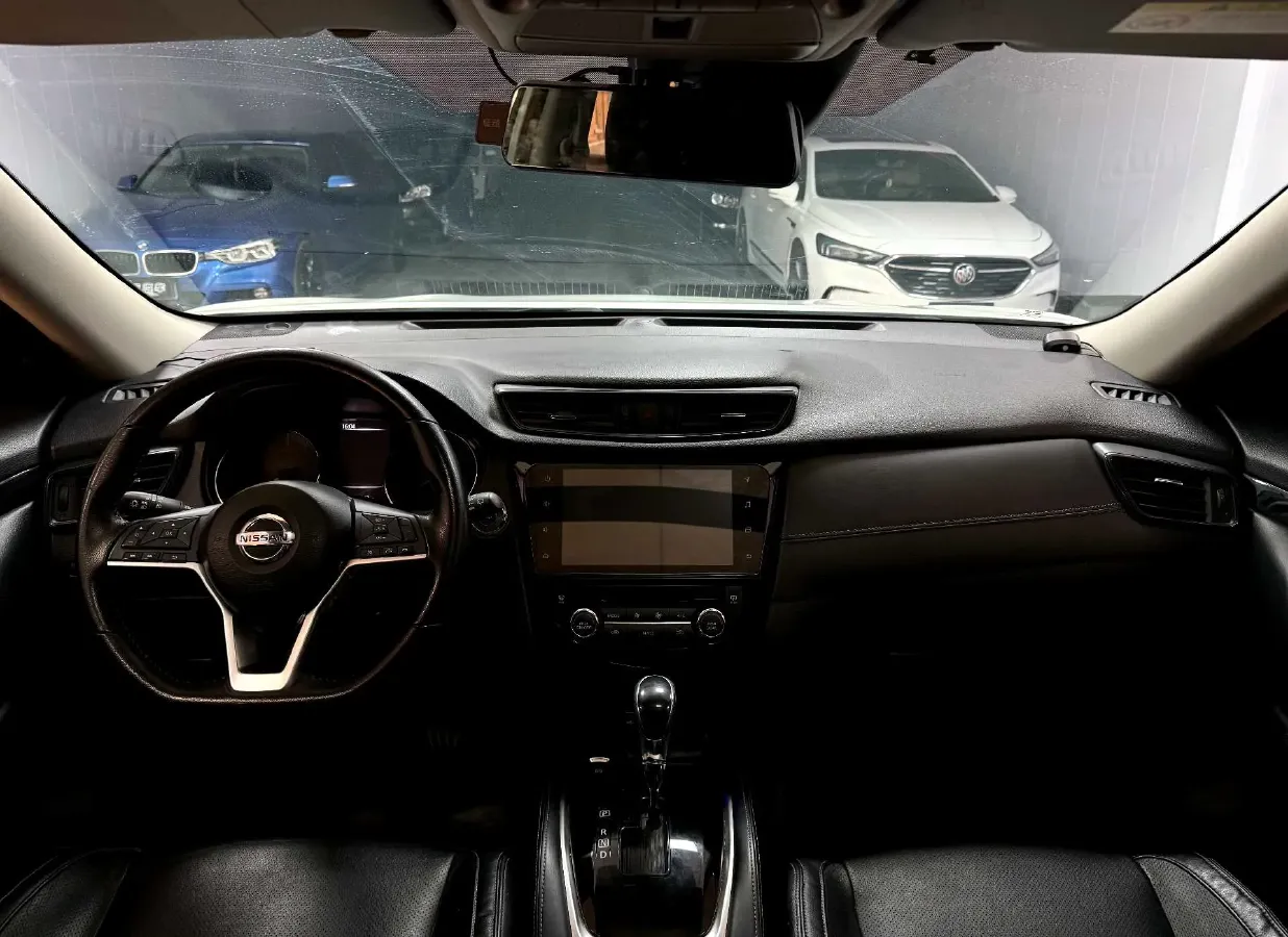 2020 Nissan X-Trail 2.0L 154HP L4 CVT,autocango,china used car exporter,china ev exporter,chinese used car exporter,chinese used ev exporter