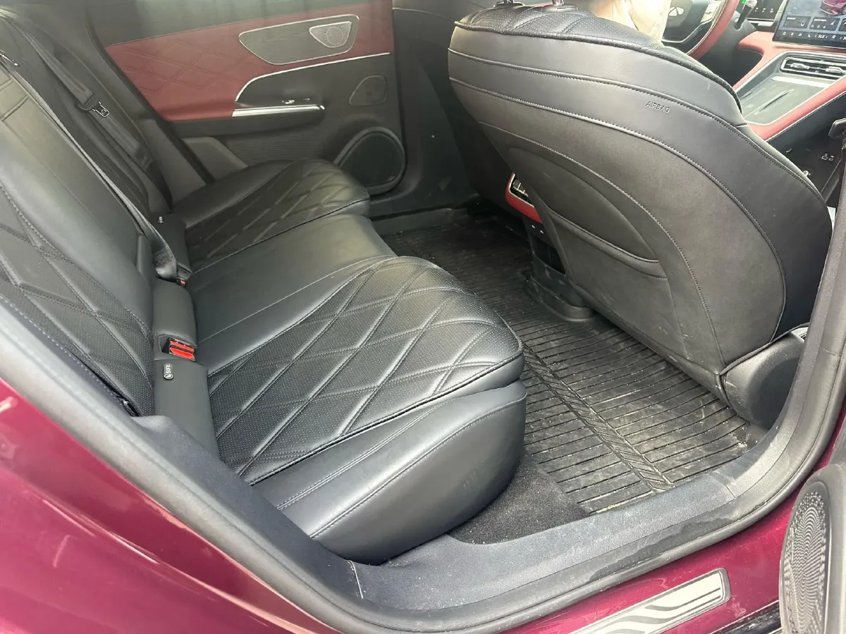 2025 Fulwin FulwinA9L 1.5T 156HP L4 1DHT PHEV,autocango,china used car exporter,china ev exporter,chinese used car exporter,chinese used ev exporter