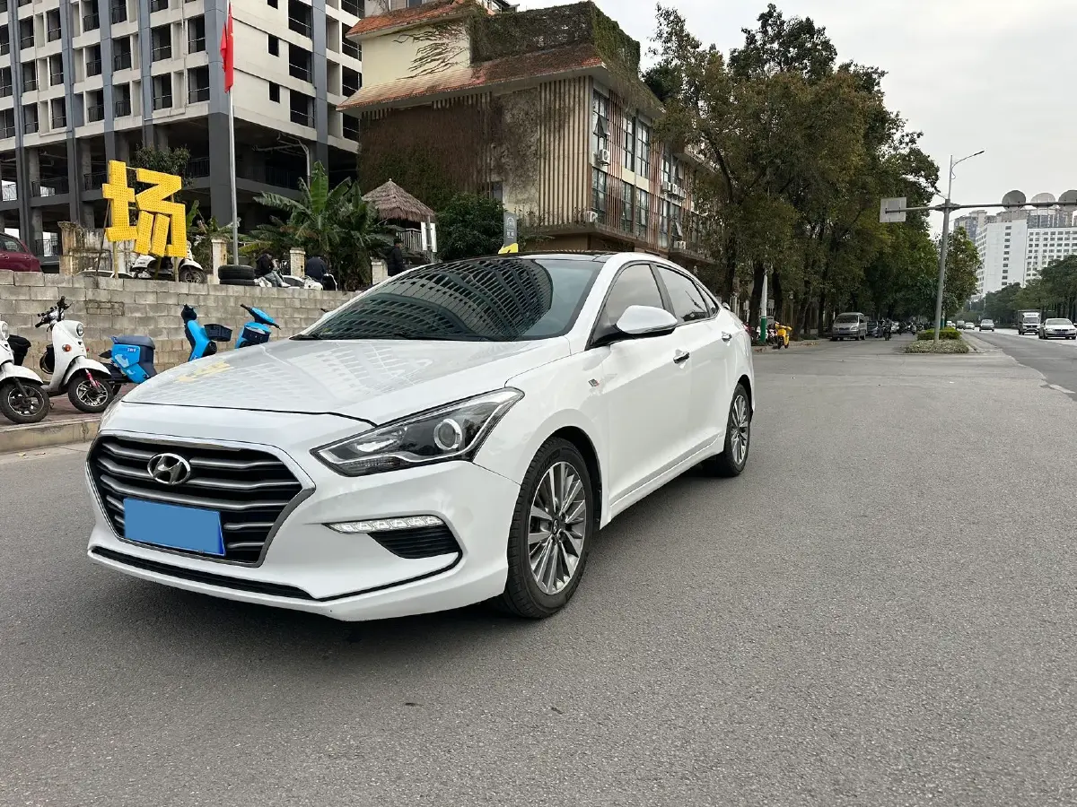 2017 Hyundai Mistra 1.8L 143HP L4 6AT