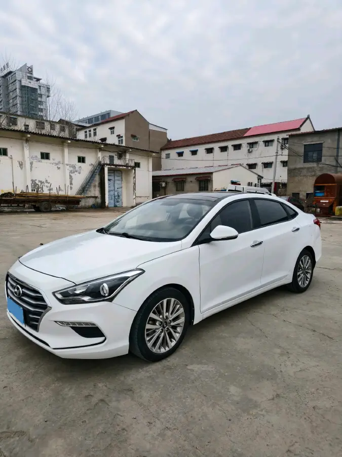 2017 Hyundai Mistra 1.8L 143HP L4 6AT