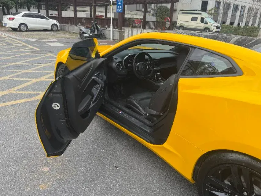 2017 Chevrolet Camaro 2.0T 275HP L4 8AT,autocango,china used car exporter,china ev exporter,chinese used car exporter,chinese used ev exporter