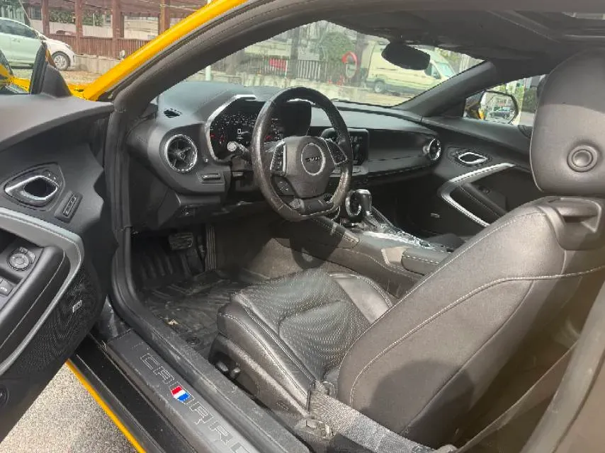 2017 Chevrolet Camaro 2.0T 275HP L4 8AT,autocango,china used car exporter,china ev exporter,chinese used car exporter,chinese used ev exporter