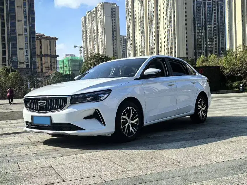 2022 Geely Emgrand 1.5L 114HP L4 5MT