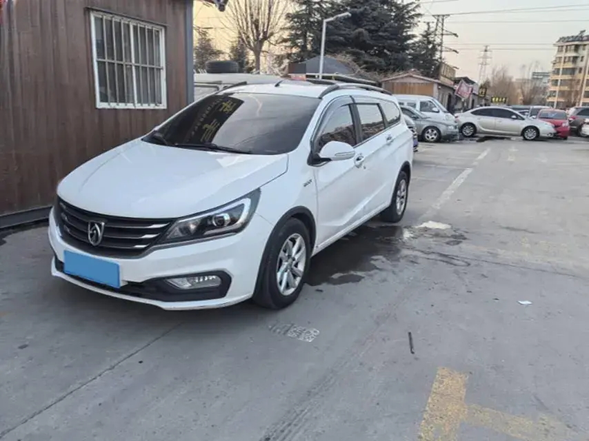 2017 BaoJun 310W 1.5L 112HP L4 6MT