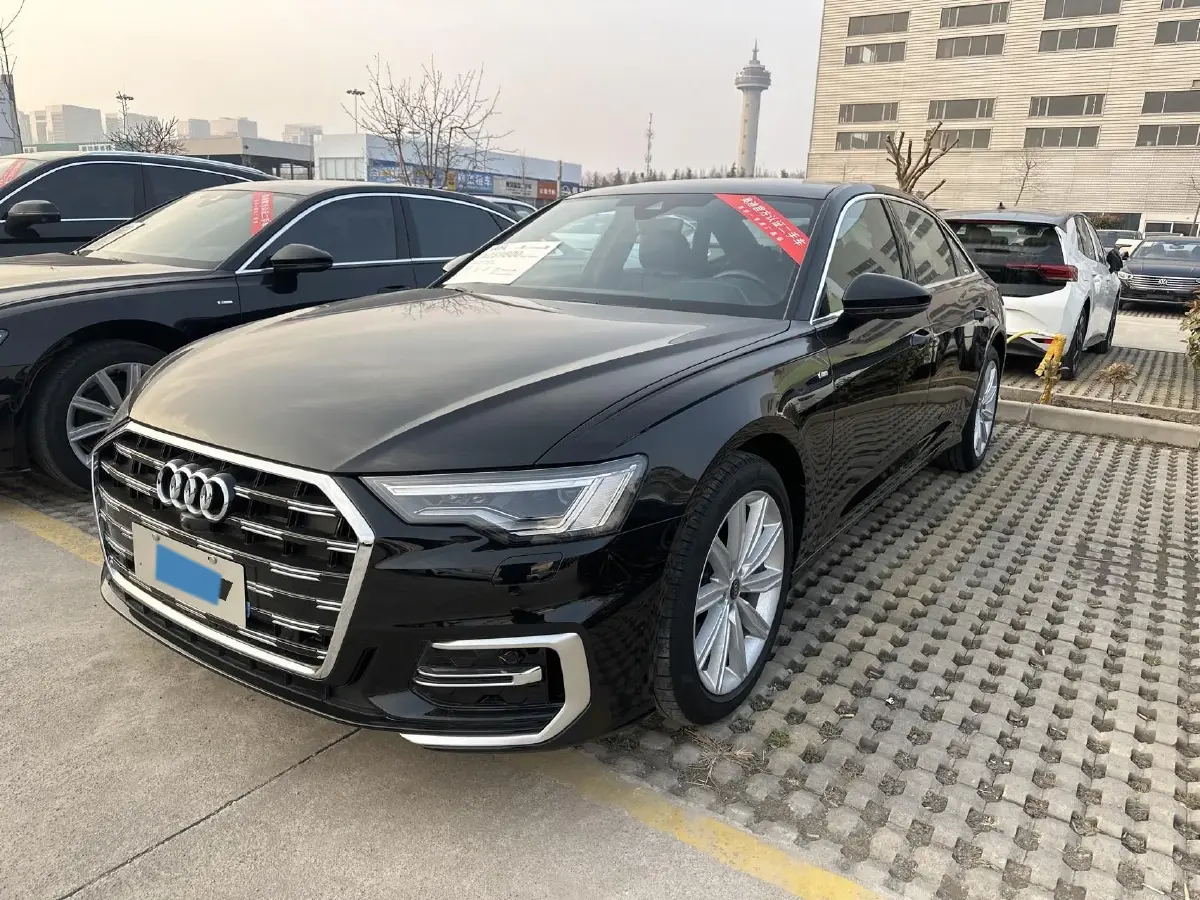 2024 Audi A6L 2.0T 245HP L4 7DCT