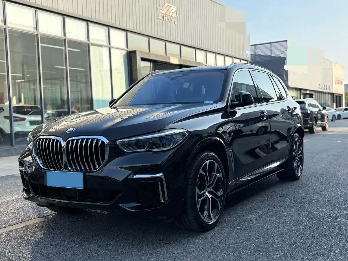 2022 BMW X5 3.0T 333HP L6 8AT