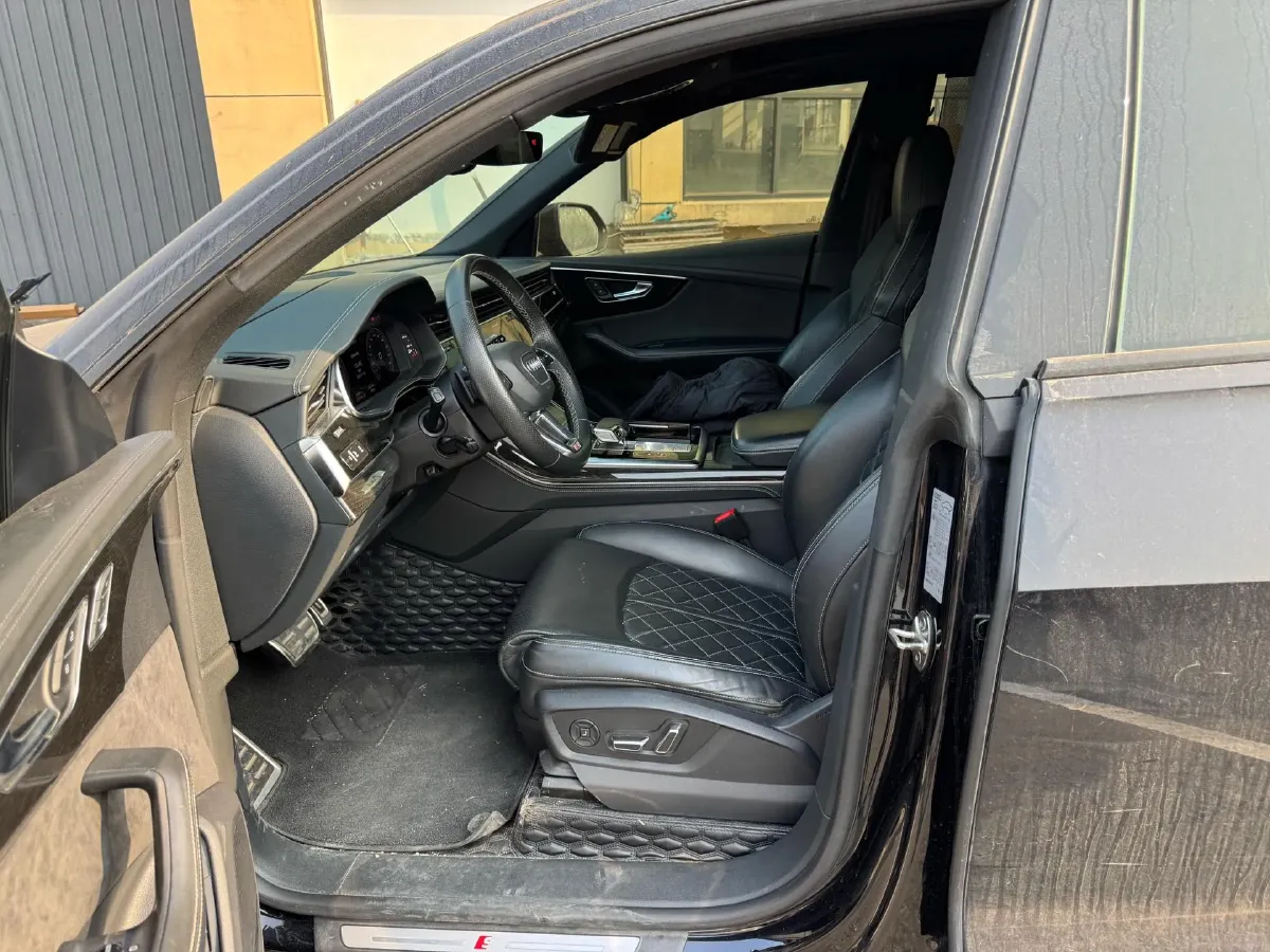 2021 Audi Q8 3.0T 340HP V6 8AT,autocango,china used car exporter,china ev exporter,chinese used car exporter,chinese used ev exporter