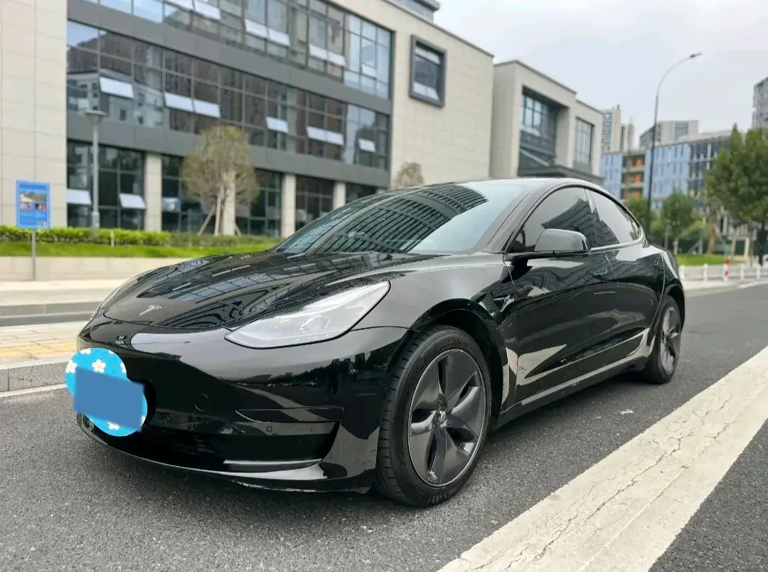2022 Tesla Model 3 BEV 60KWH