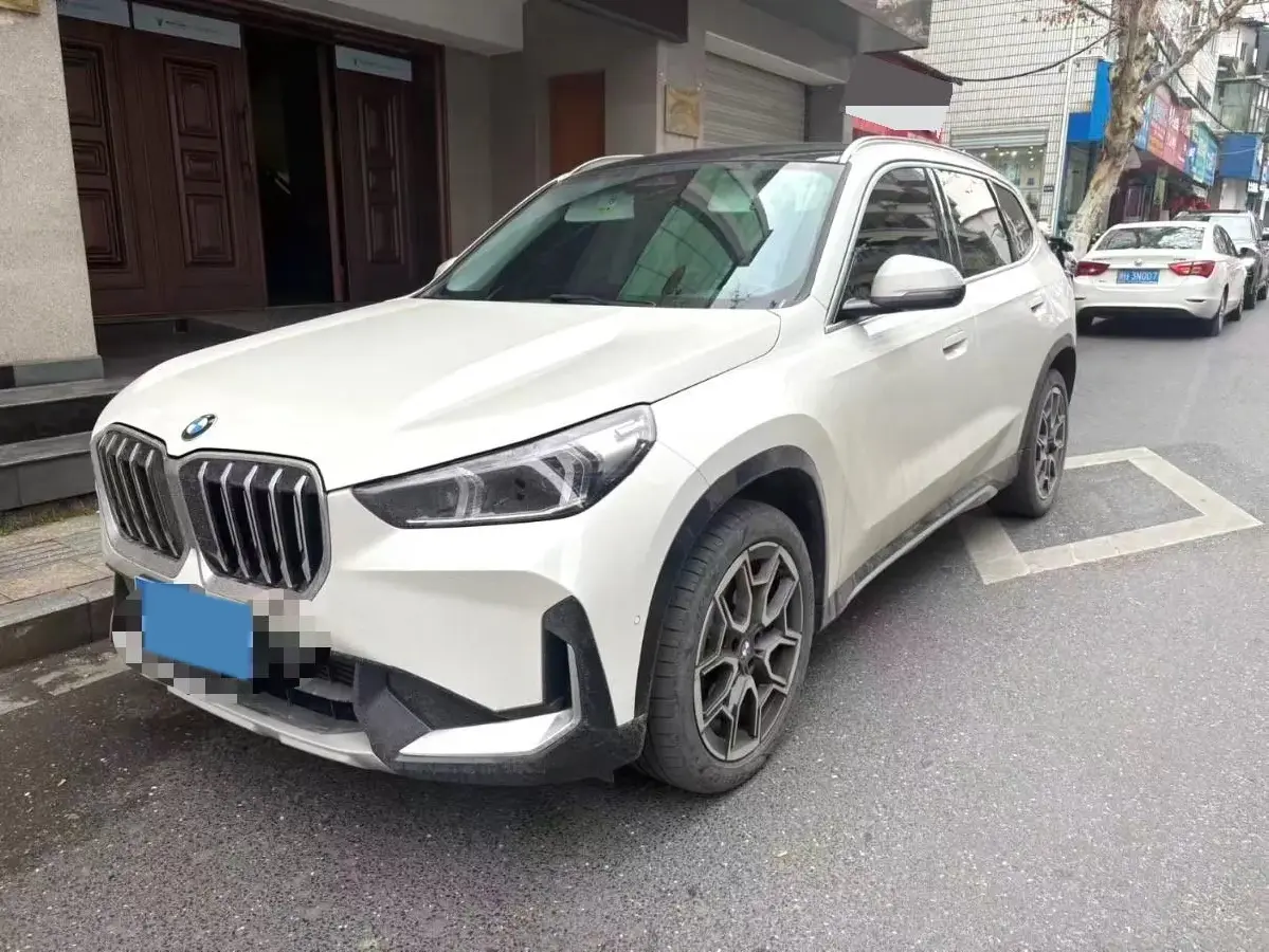 2023 BMW X1 2.0T 204HP L4 7DCT