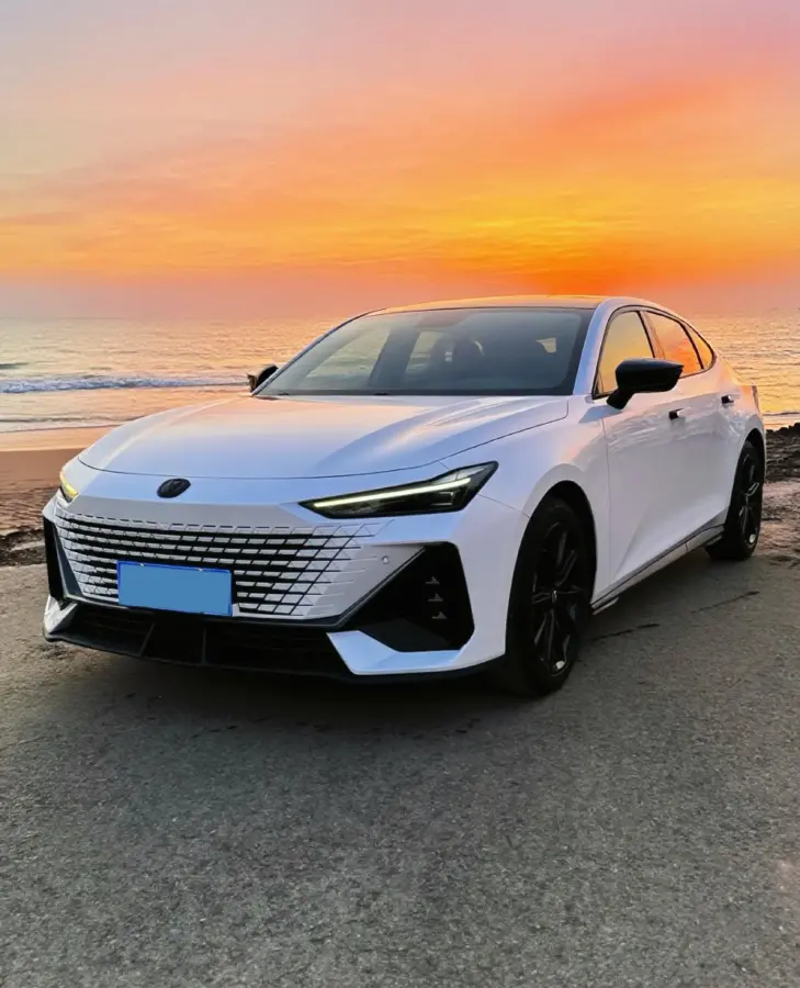 2022 ChangAn UNI-V 1.5T 188HP L4 7DCT