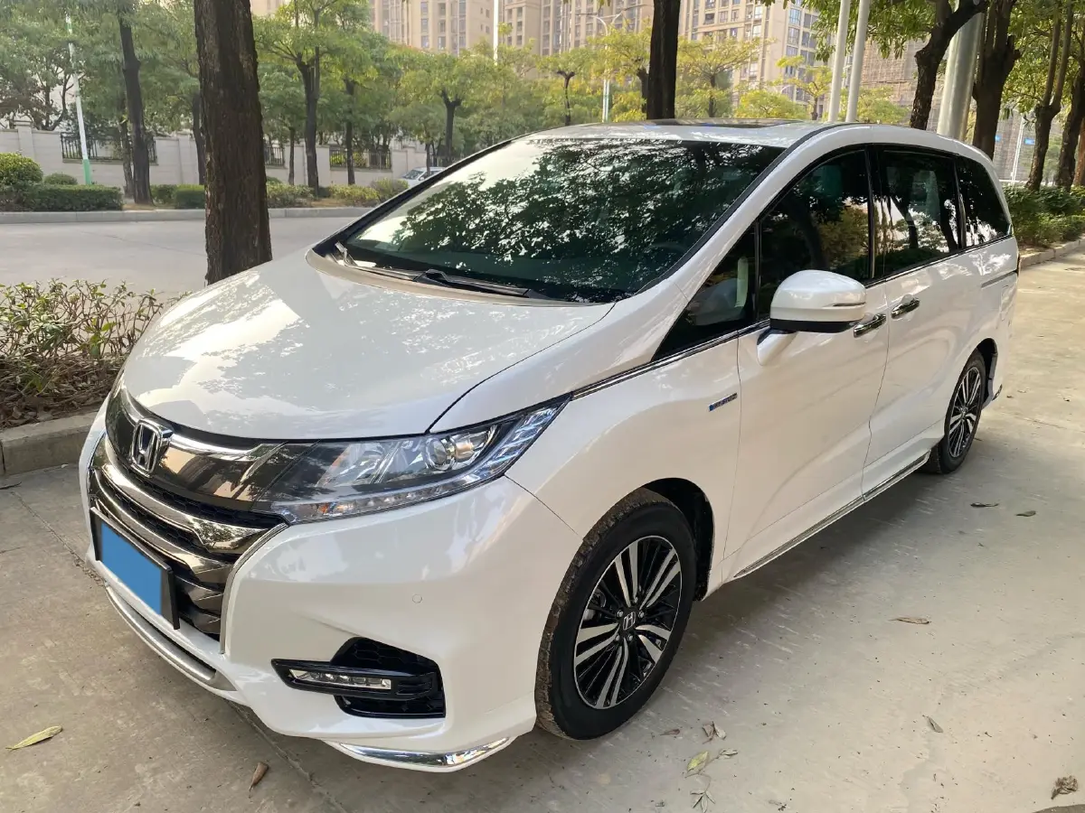 2021 Honda Odyssey 2.0L 146HP L4 E-CVT Hybrid