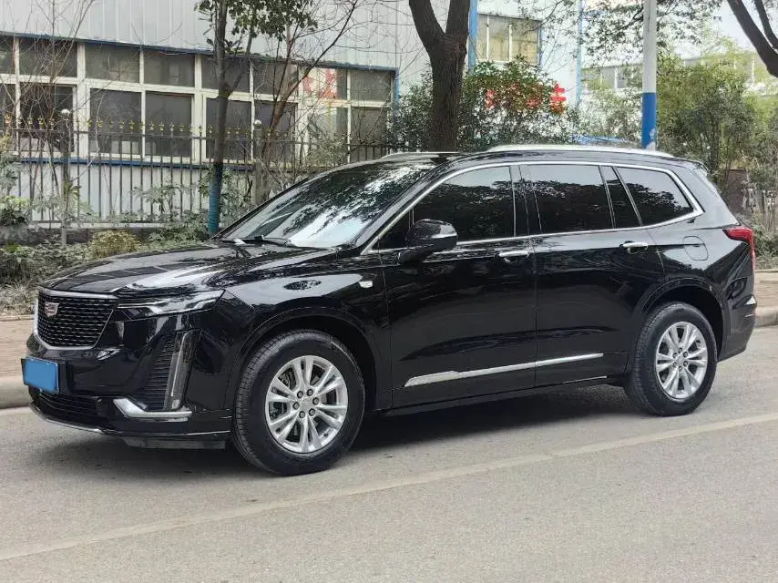 2022 Cadillac XT6 2.0T 237HP L4 9AT