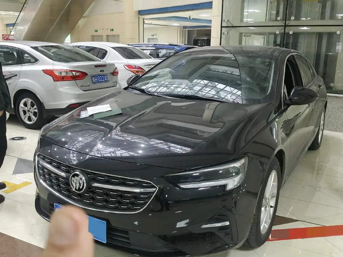 2022 Buick Regal 1.5T 169HP L4 9AT