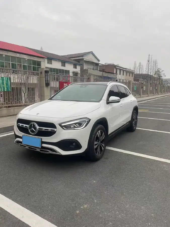 2022 Mercedes-Benz GLA Class 1.3T 163HP L4 7DCT