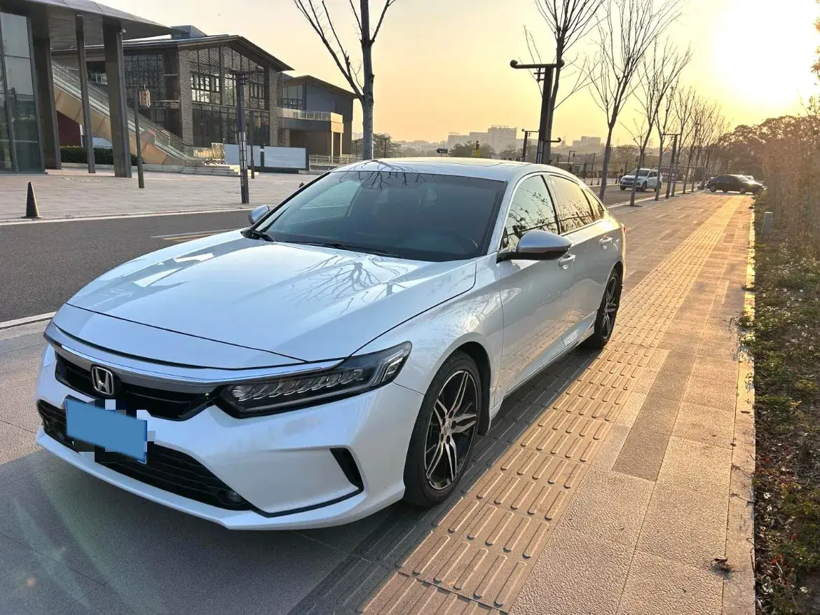 2022 Honda Inspire 1.5T 194HP L4 CVT