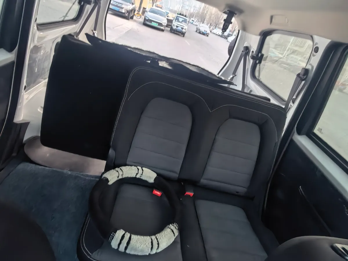 2020 BaoJun RC-5 1.5L 99HP L4 6MT,autocango,china used car exporter,china ev exporter,chinese used car exporter,chinese used ev exporter