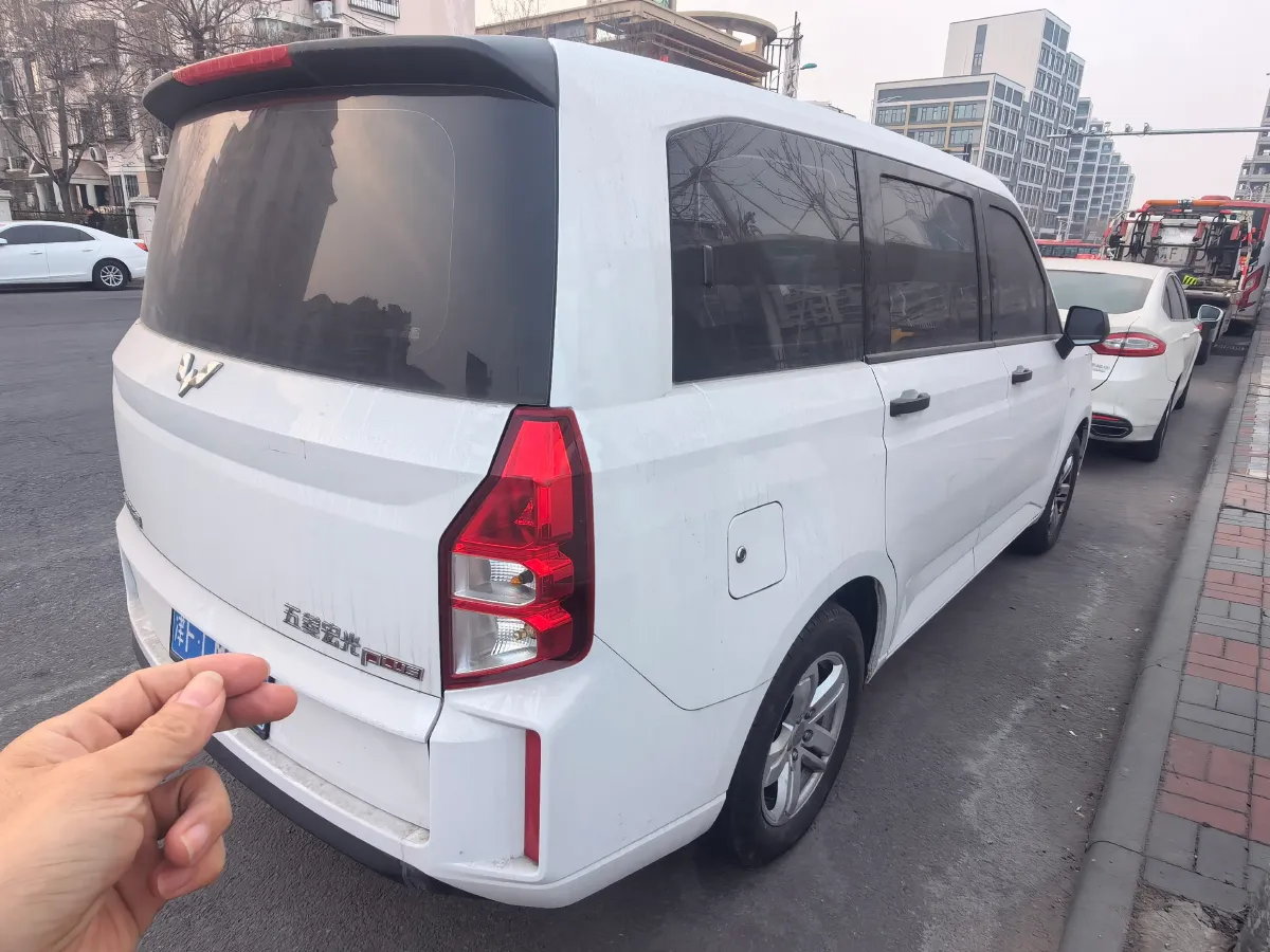 2020 BaoJun RC-5 1.5L 99HP L4 6MT,autocango,china used car exporter,china ev exporter,chinese used car exporter,chinese used ev exporter