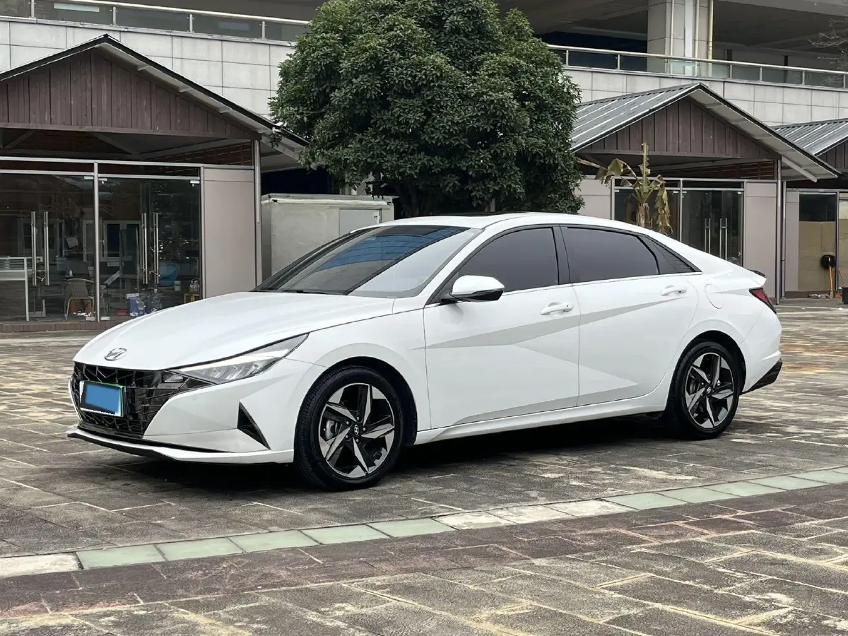 2022 Hyundai Elantra 1.4T 140HP L4 7DCT