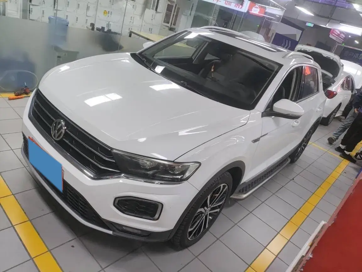 2020 Volkswagen T-Roc 1.4T 150HP L4 7DCT