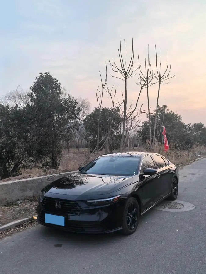 2025 Honda Accord 1.5T 192HP L4 CVT